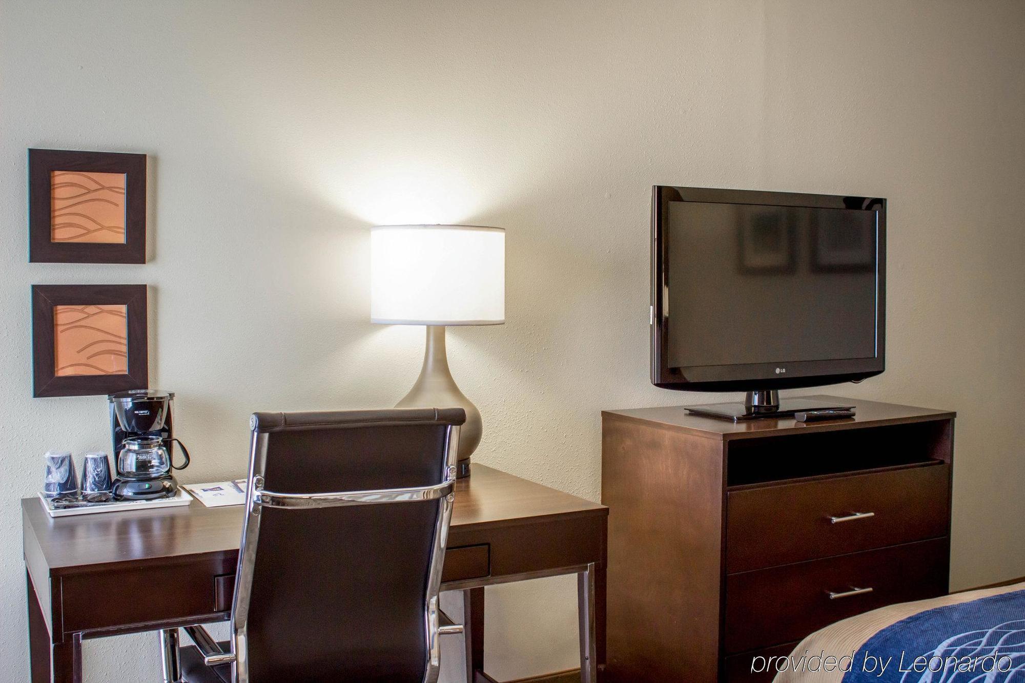 Comfort Inn & Suites Fuquay Varina Bagian luar foto